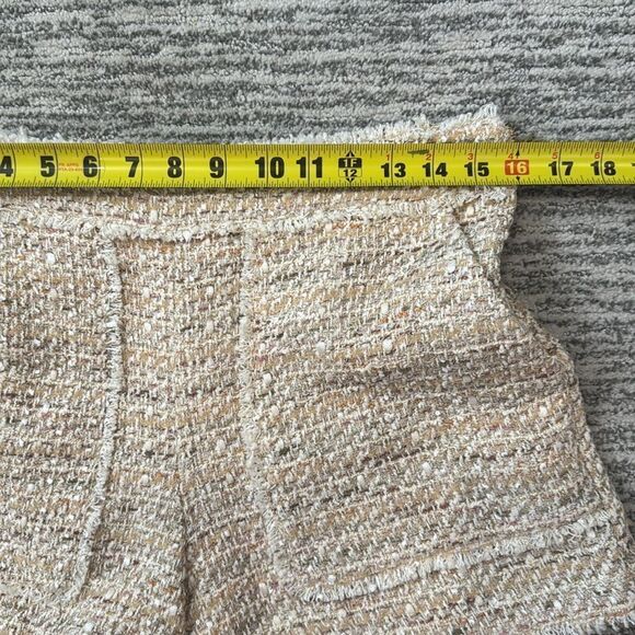 NWT Ramy Brooks Edie Tweed High Waisted Short Size 10 Tan Metallic - Picture 8 of 12